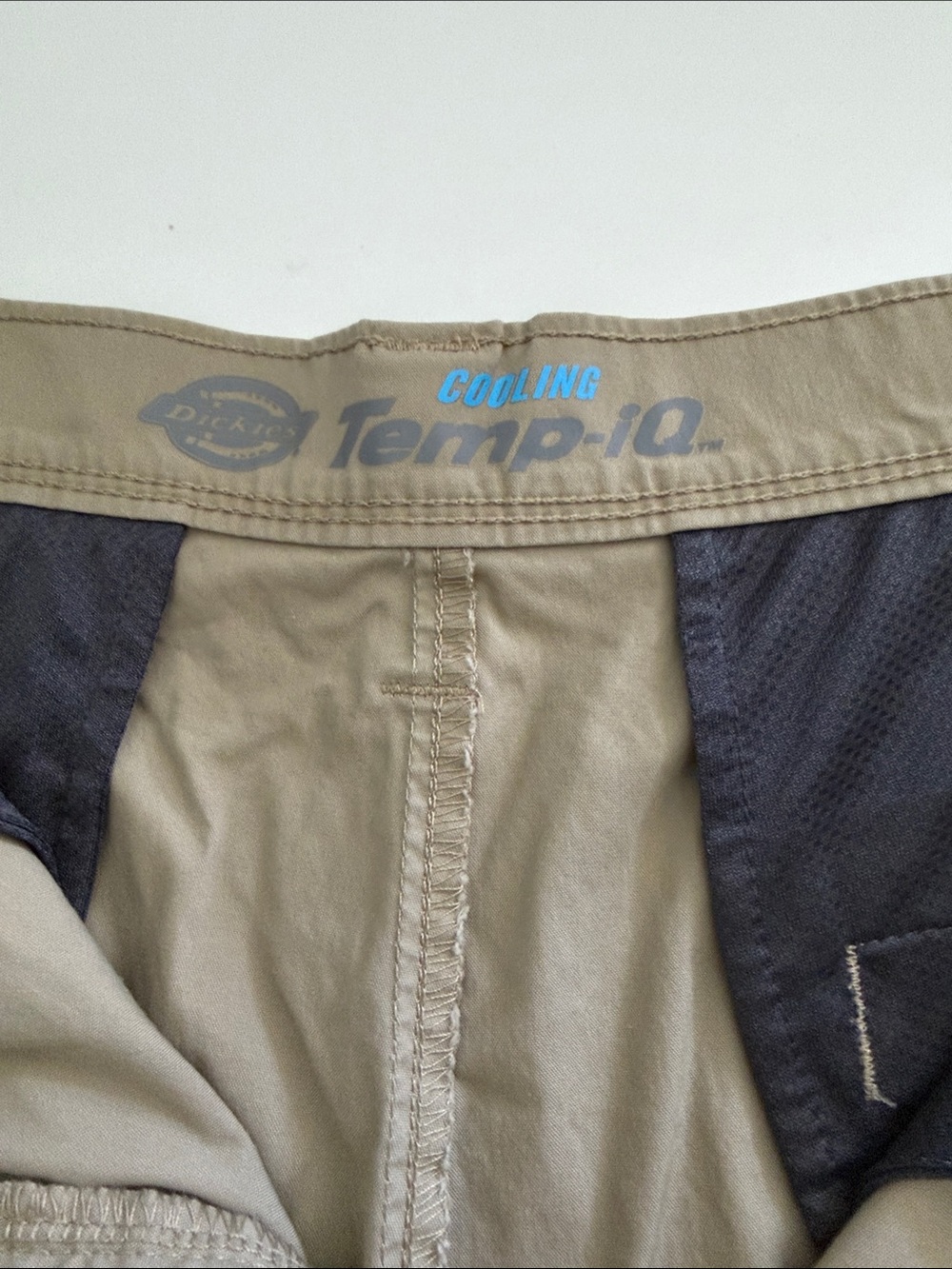 Dickies Khaki Cooling Temp IQ Cargo Short Size 34 - Picture 2 of 15